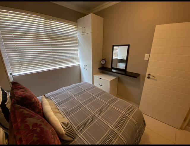 1 BEDROOM APARTMENT FOR SALE IN UMHLANGA RIDGE